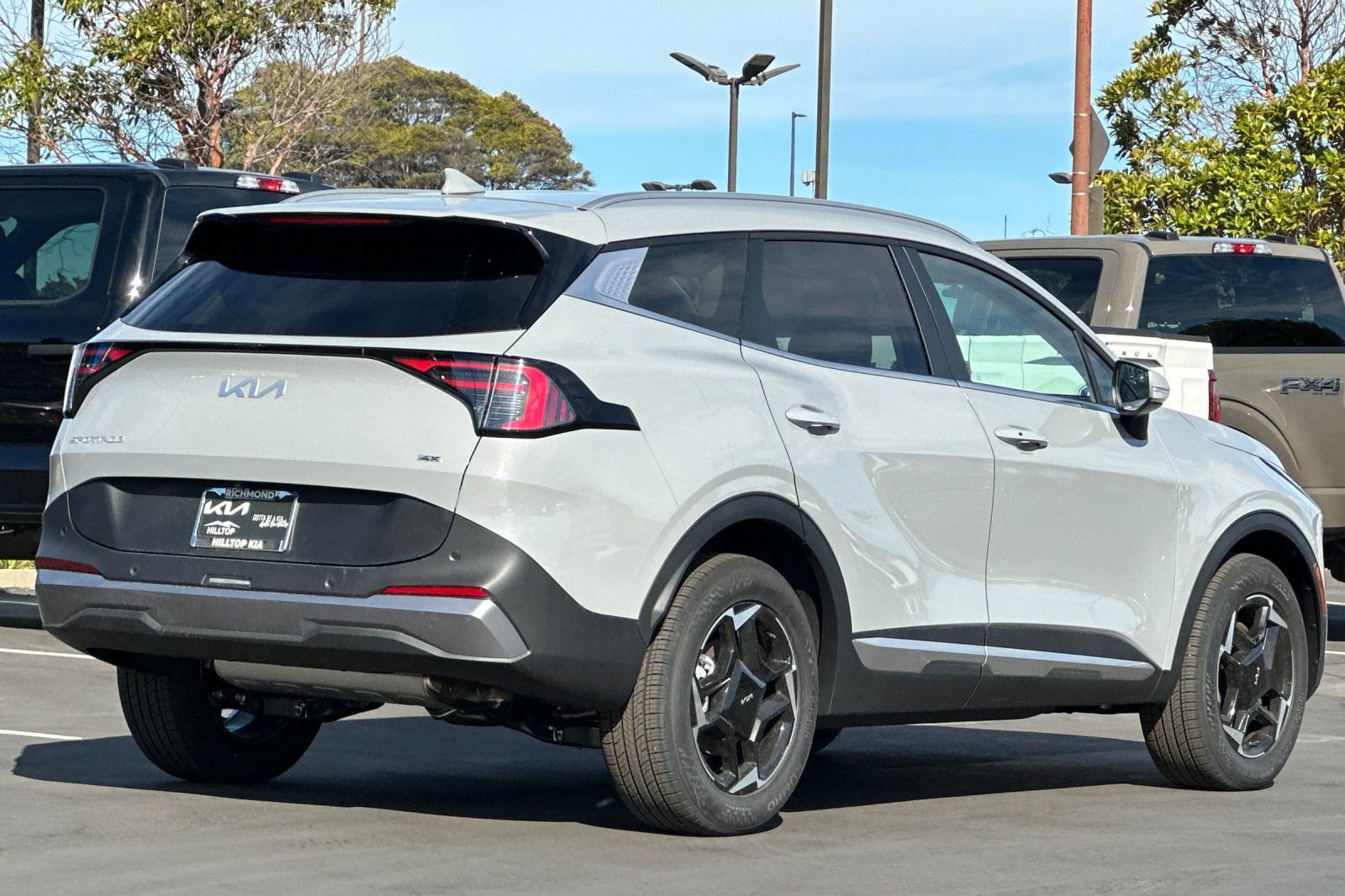 New 2026 Kia Sportage EX AWD/4WD image 4