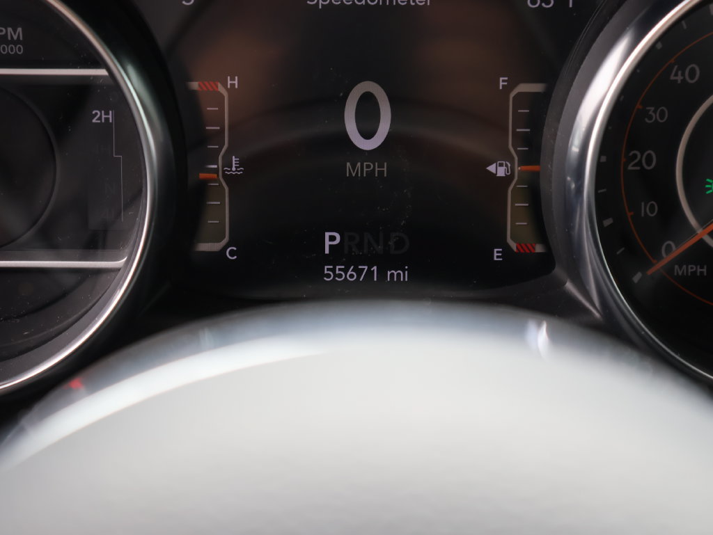 Used 2022 Jeep Wrangler Unlimited Sahara AWD/4WD image 28