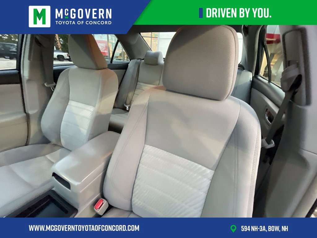 Used 2017 Toyota Camry LE FWD image 11