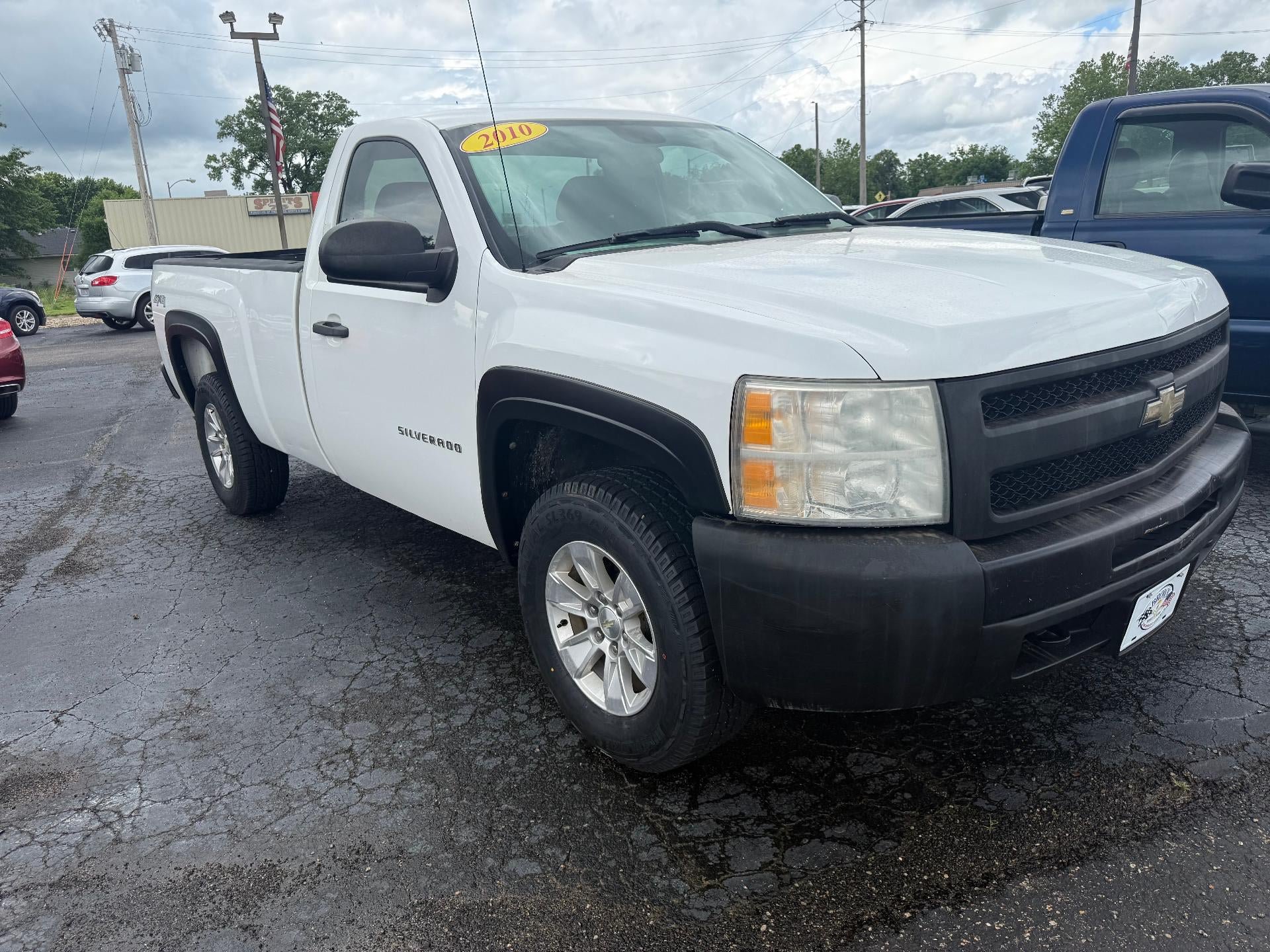 Used 2010 Chevrolet Silverado 1500 W/T AWD/4WD image 1