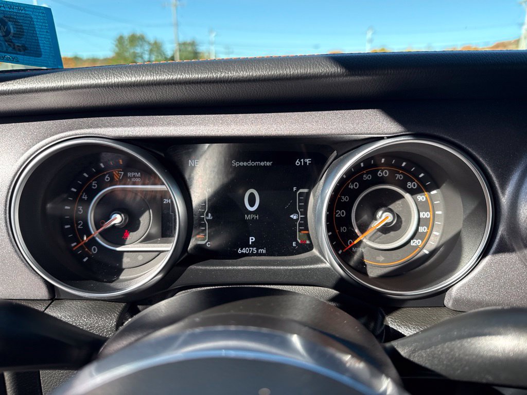 Certified 2023 Jeep Gladiator Mojave w/ LED Lighting Group AWD/4WD image 11