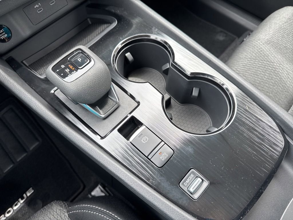 New 2026 Nissan Rogue SV FWD image 31