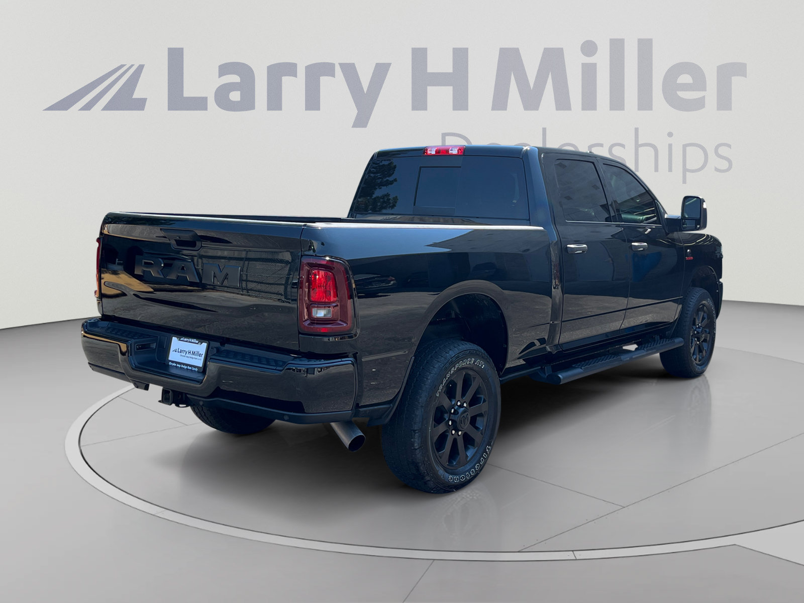 Used 2026 RAM 2500 Tradesman AWD/4WD image 5