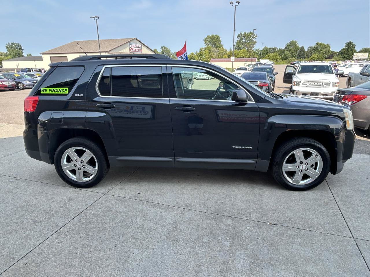 Used 2012 GMC Terrain SLE w/ Convenience Package FWD image 4