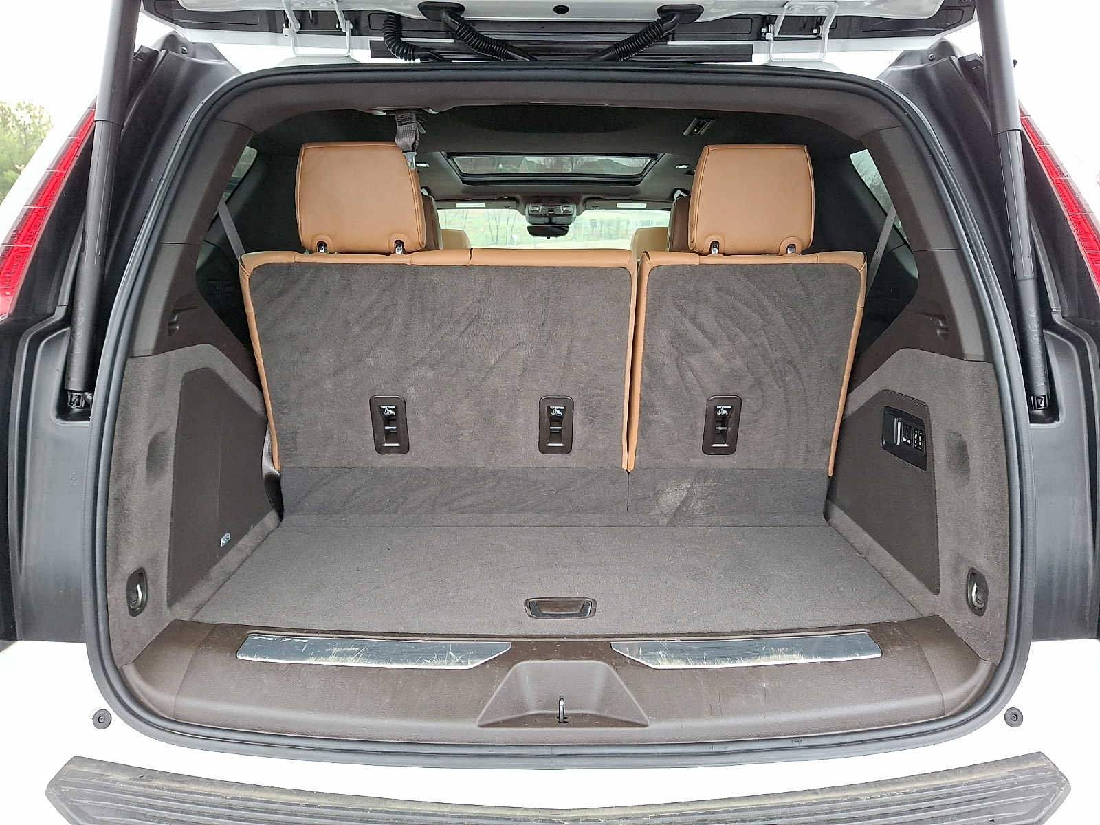 Used 2023 Cadillac Escalade Sport w/ Touring Package image 27