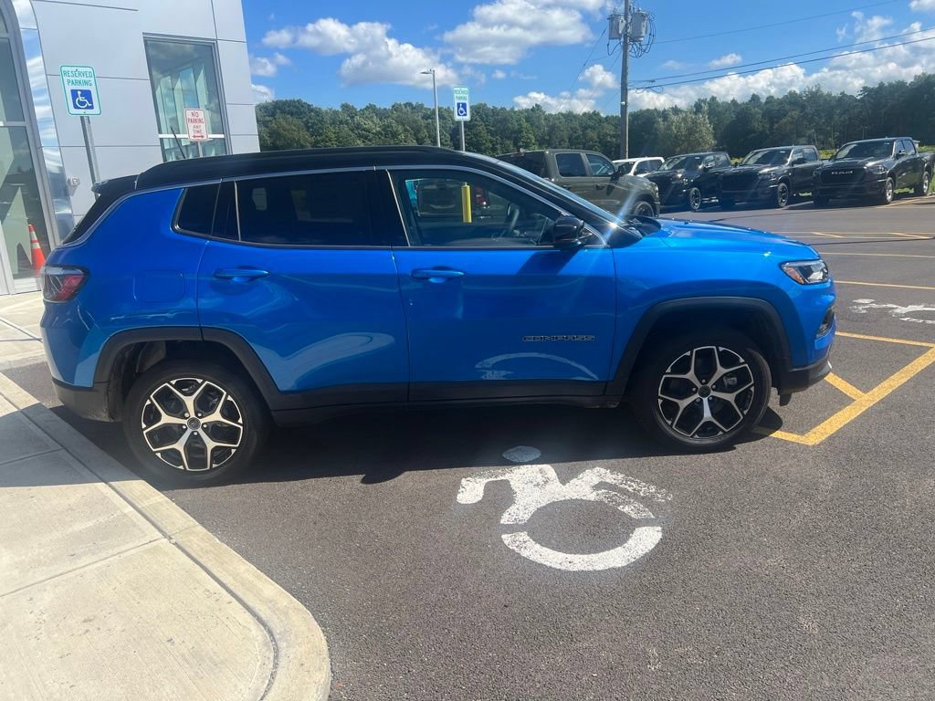 New 2026 Jeep Compass Limited AWD/4WD image 10