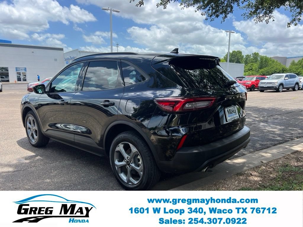 Used 2025 Ford Escape ST-Line Select AWD/4WD image 5