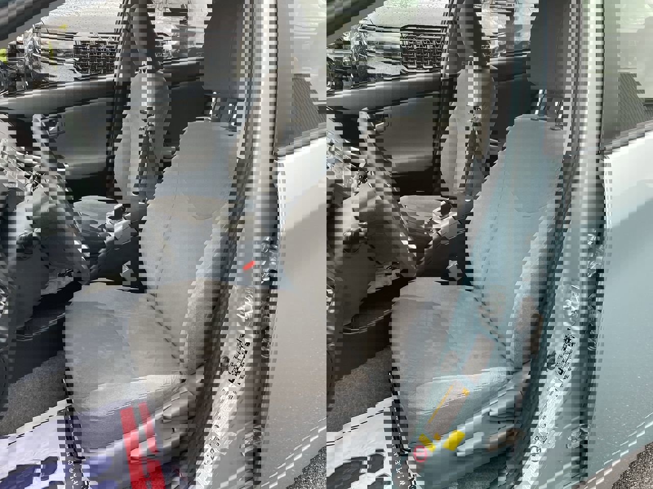 Used 2014 Toyota Prius Three image 27