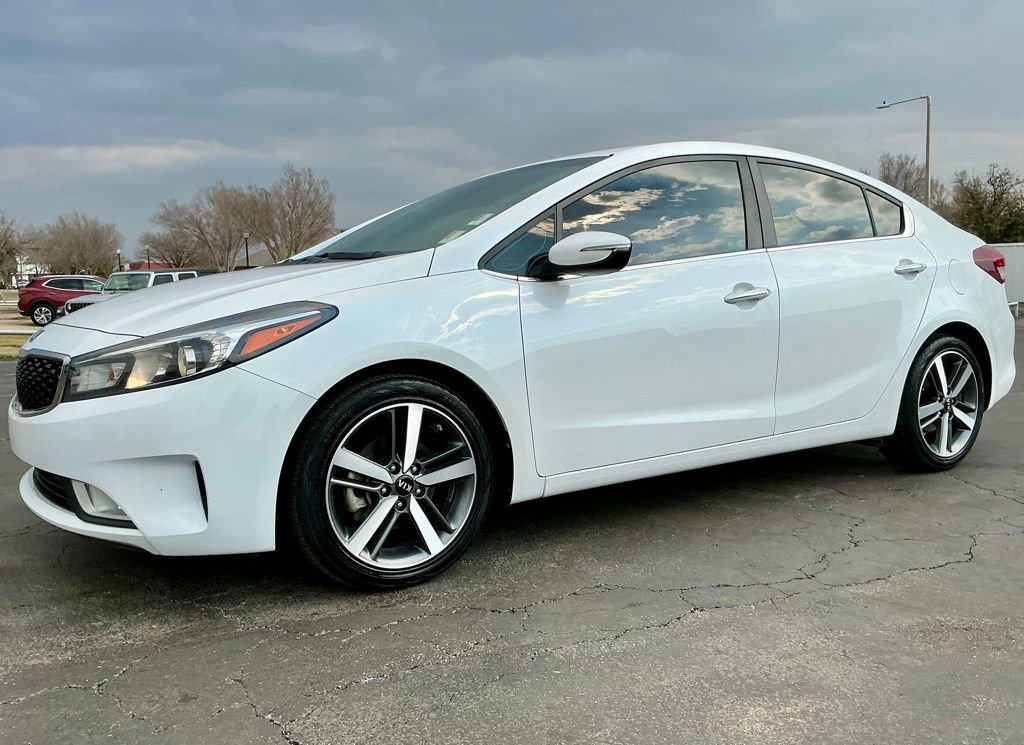 Used 2017 Kia Forte EX image 7