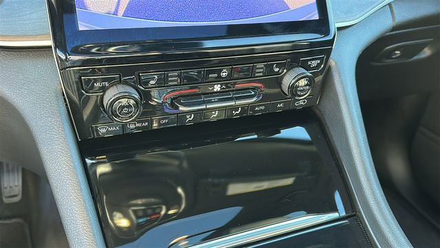 Used 2024 Jeep Grand Cherokee Limited image 18