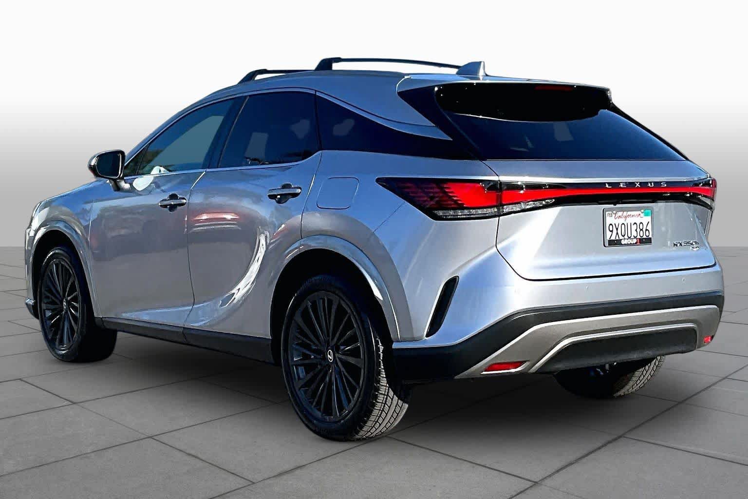 Used 2026 Lexus RX 350h w/ Convenience Package AWD/4WD image 11