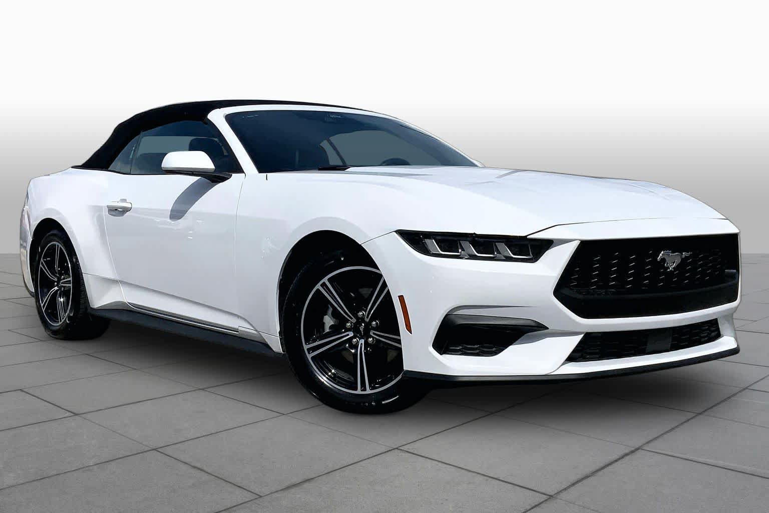 Certified 2025 Ford Mustang Premium RWD image 3