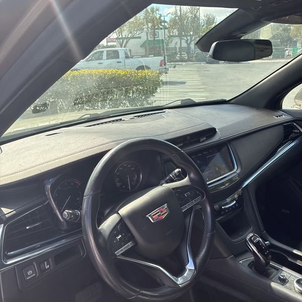 Used 2022 Cadillac XT6 Luxury image 10