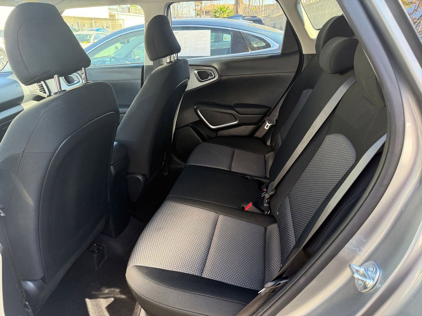 Used 2025 Kia Soul LX w/ LX Technology Package image 35