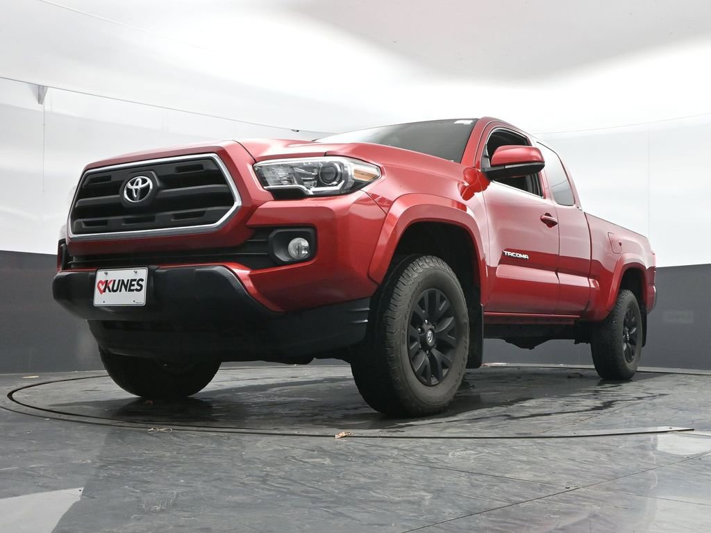 Used 2016 Toyota Tacoma SR5 w/ SR5 Appearance Package (SN) AWD/4WD image 33