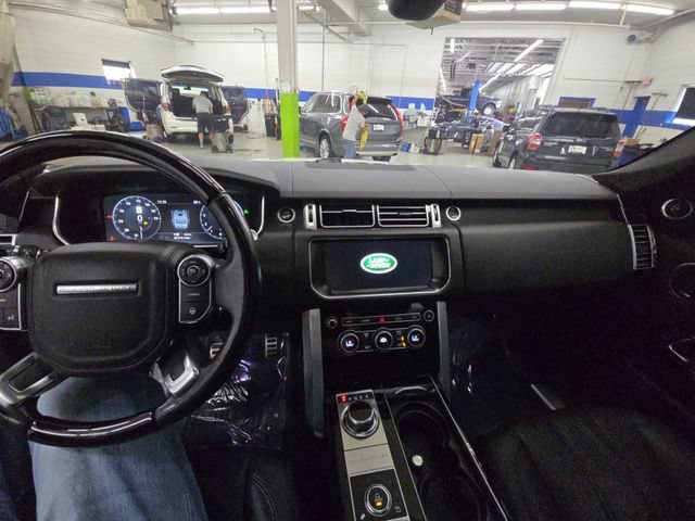 Used 2017 Land Rover Range Rover Supercharged AWD/4WD image 29