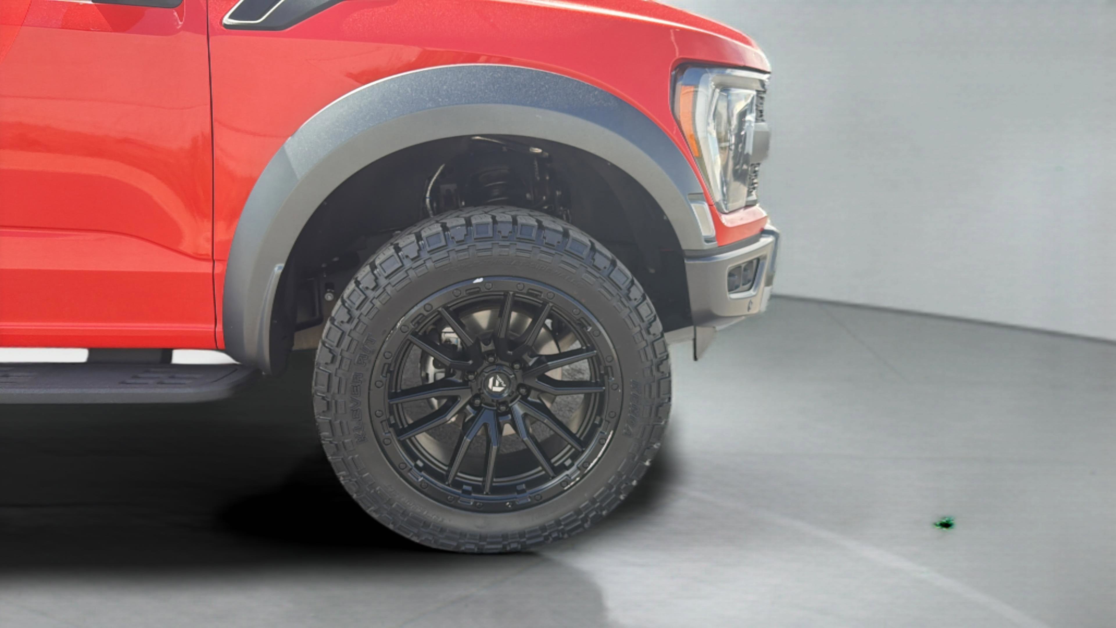 Used 2022 Ford F150 Raptor w/ Equipment Group 801A High AWD/4WD image 28