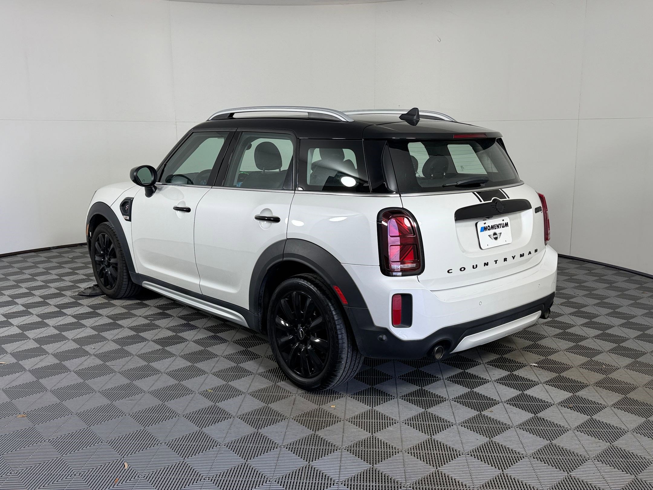 Used 2023 MINI Cooper Countryman S FWD image 3