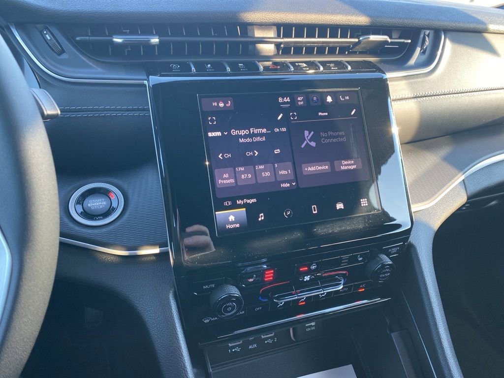 New 2025 Jeep Grand Cherokee L Altitude image 21