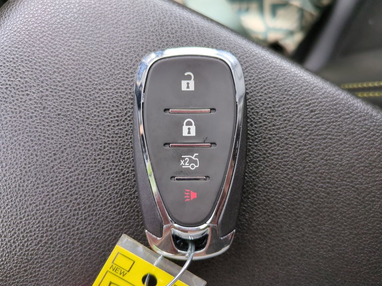 Used 2025 Chevrolet Trax ACTIV w/ Driver Confidence Package FWD image 28