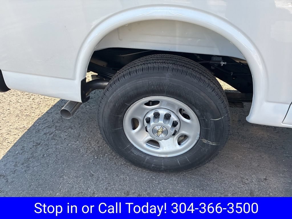 New 2025 Chevrolet Express 3500 w/ Driver Convenience Package RWD image 8