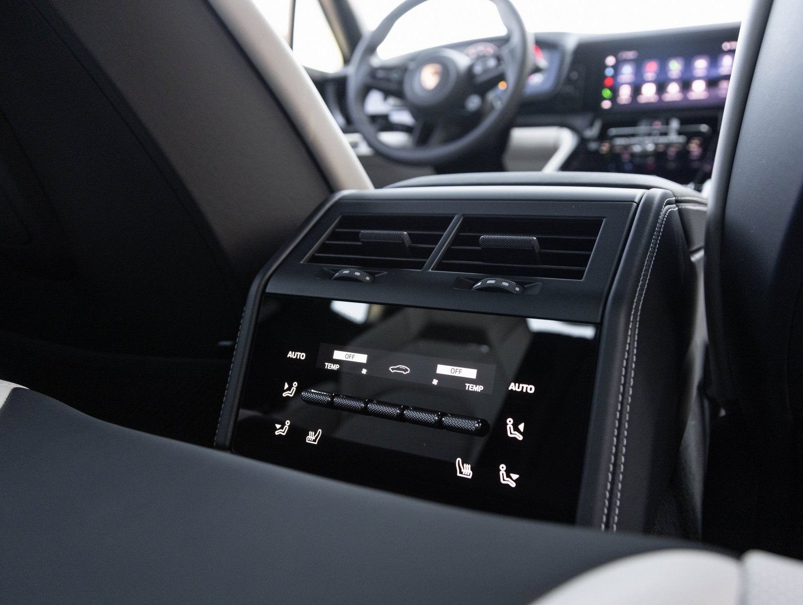Certified 2026 Porsche Panamera RWD image 27