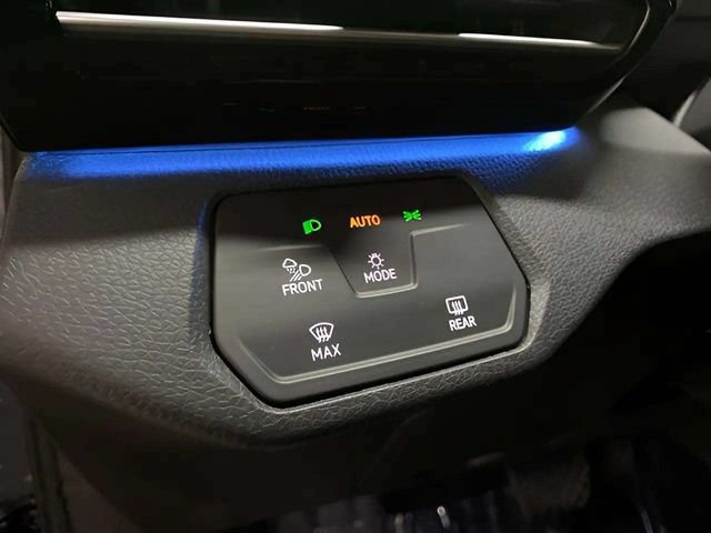 Used 2023 Volkswagen ID.4 Pro S Plus RWD image 33