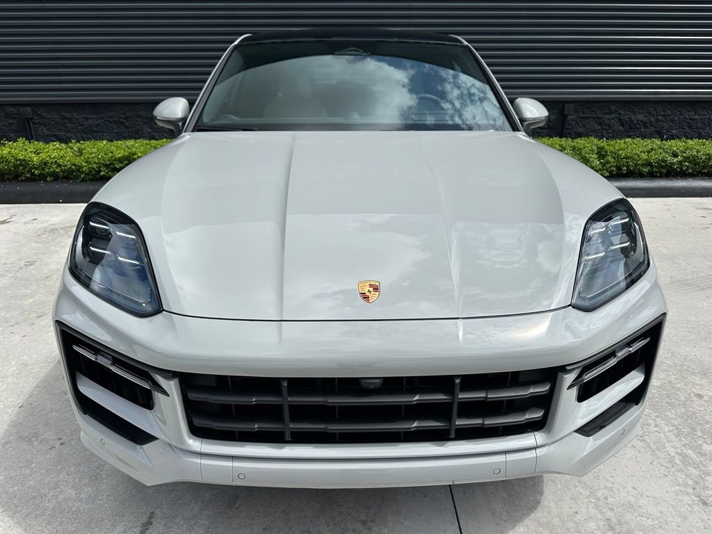 Used 2026 Porsche Cayenne S AWD/4WD image 8