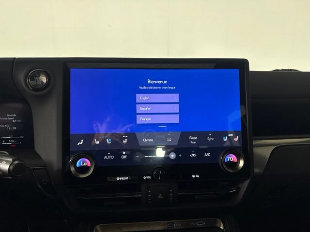 Used 2024 Lexus GX 550 w/ Cold Area Package AWD/4WD image 21
