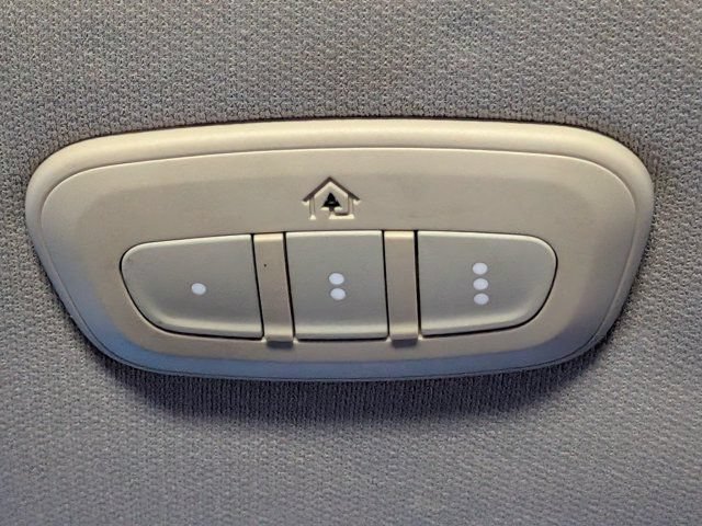 Used 2014 Jeep Cherokee Limited w/ Technology Group FWD image 33