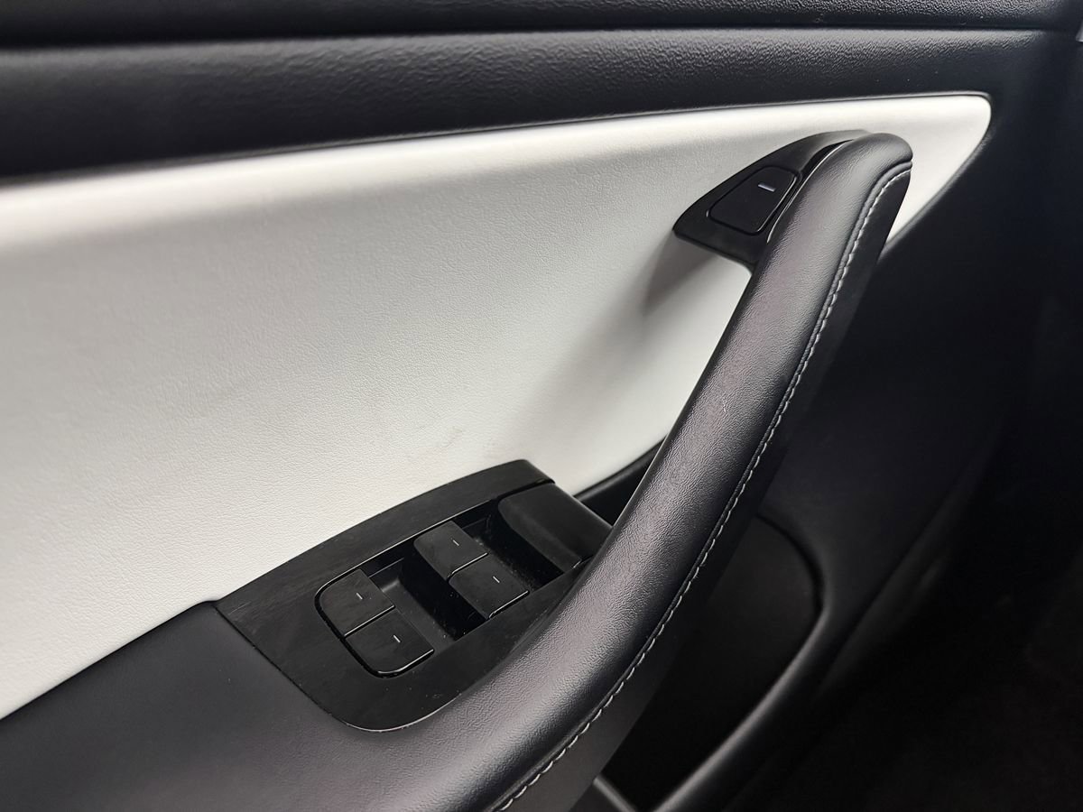 Used 2020 Tesla Model 3 Long Range AWD/4WD image 12