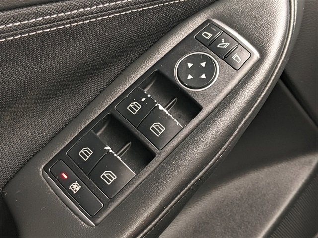 Used 2018 INFINITI QX30 image 16