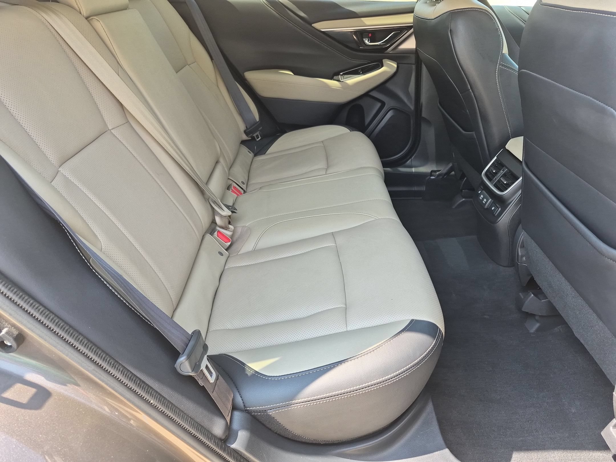 Used 2021 Subaru Outback Limited w/ Popular Package #2 AWD/4WD image 32