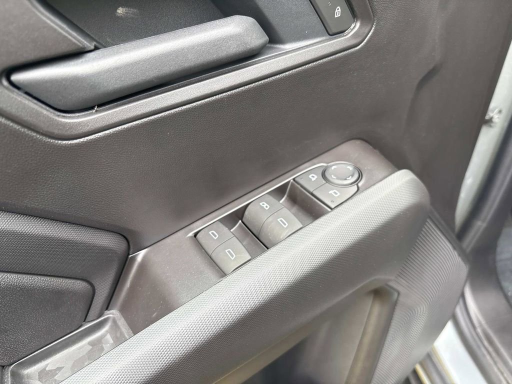 New 2025 Chevrolet Colorado Trail Boss w/ Off-Road Front Bumper Package image 18