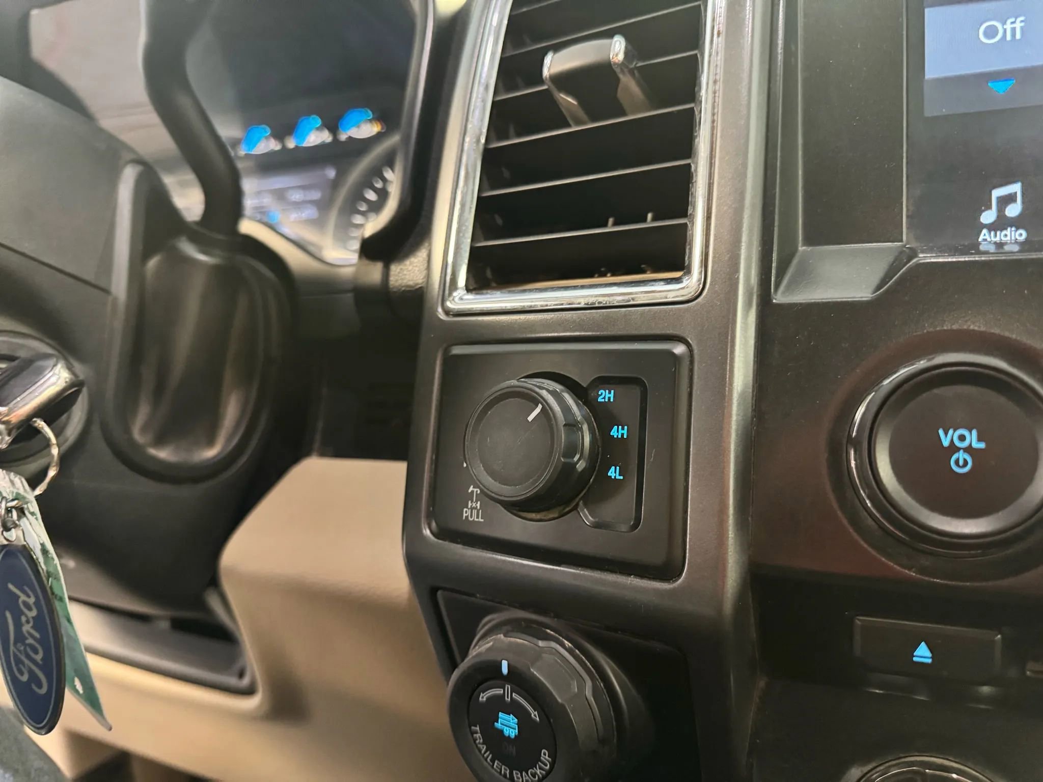 Used 2016 Ford F150 XLT w/ Equipment Group 301A Mid image 25