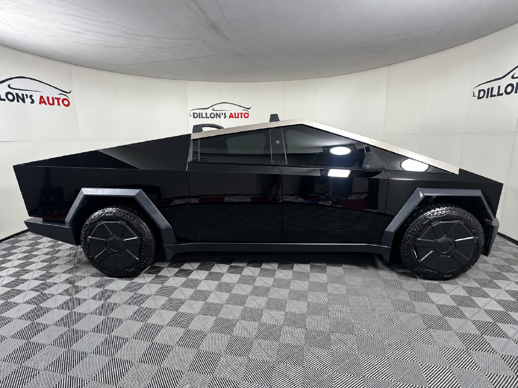 Used 2024 Tesla Cybertruck Cyberbeast AWD/4WD image 12