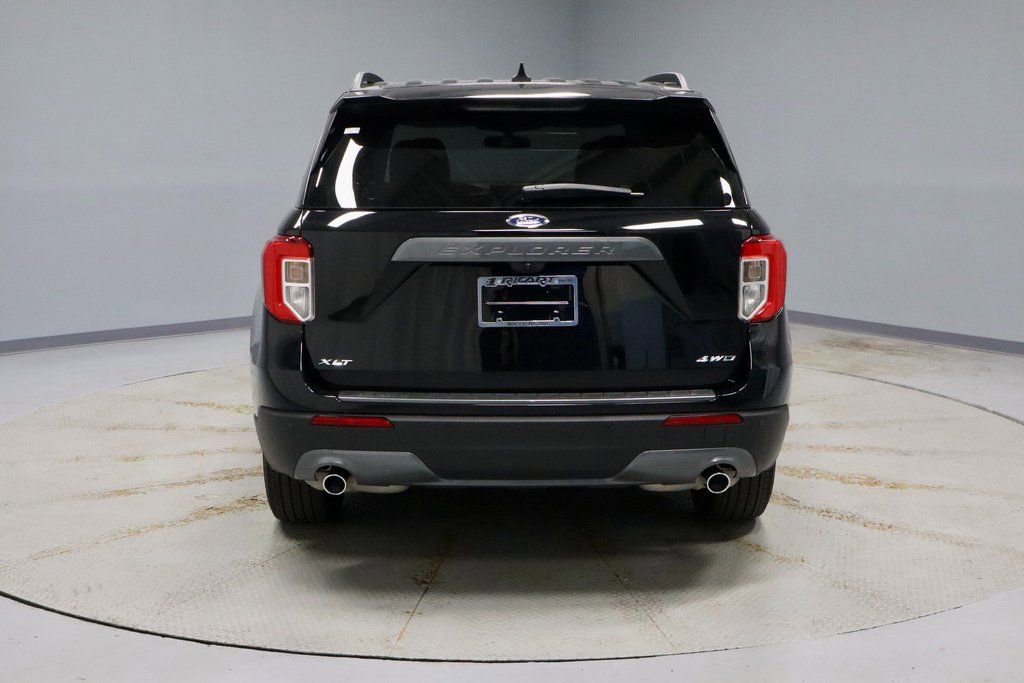 Certified 2023 Ford Explorer XLT w/ Equipment Group 202A image 11