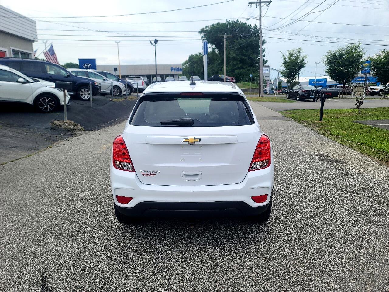 Used 2018 Chevrolet Trax LS image 6