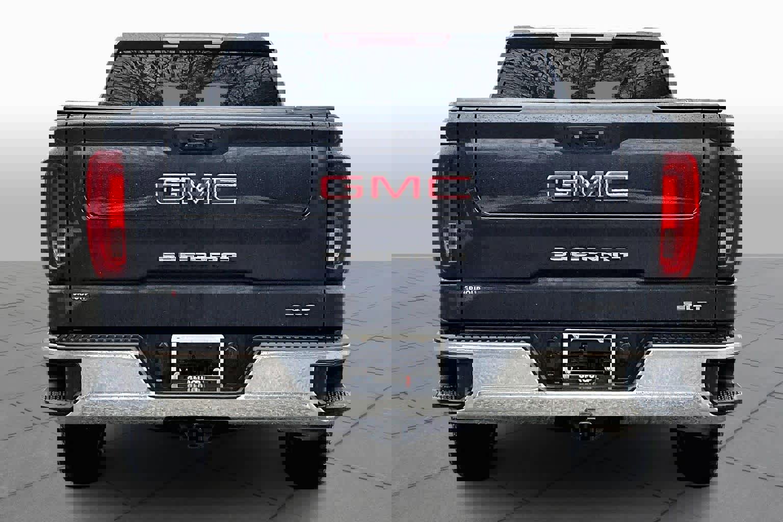 Used 2024 GMC Sierra 1500 SLT image 5