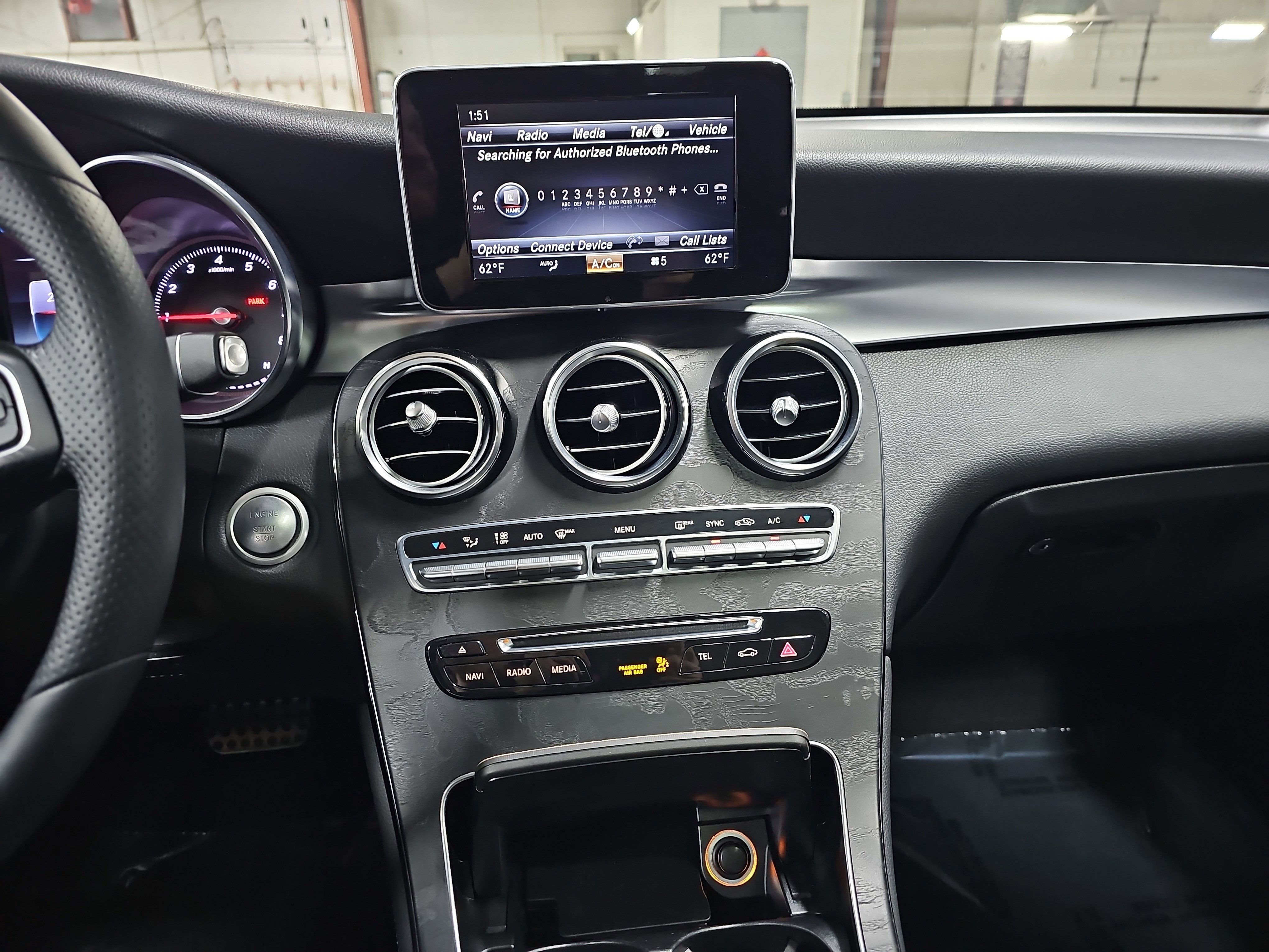 Used 2018 Mercedes-Benz GLC 300 4MATIC image 21