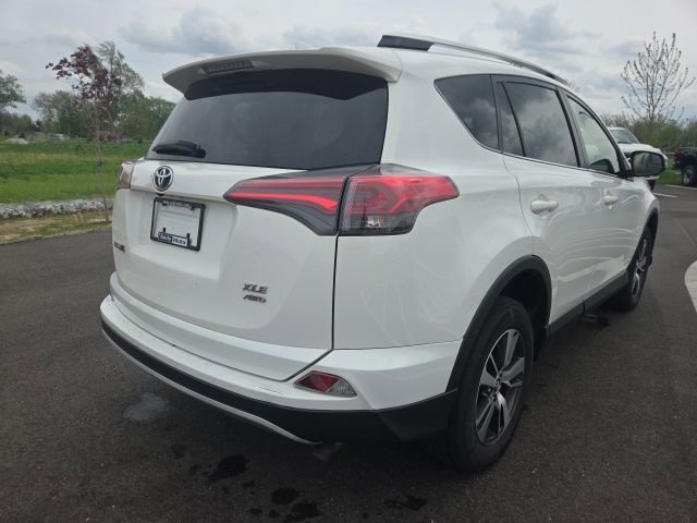 Used 2016 Toyota RAV4 XLE AWD/4WD image 8