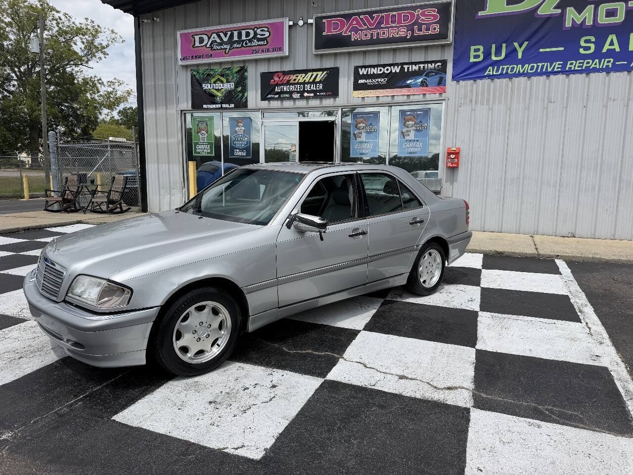 Used 2000 Mercedes-Benz C 280 Sedan w/ C2 Opt Pkg image 2