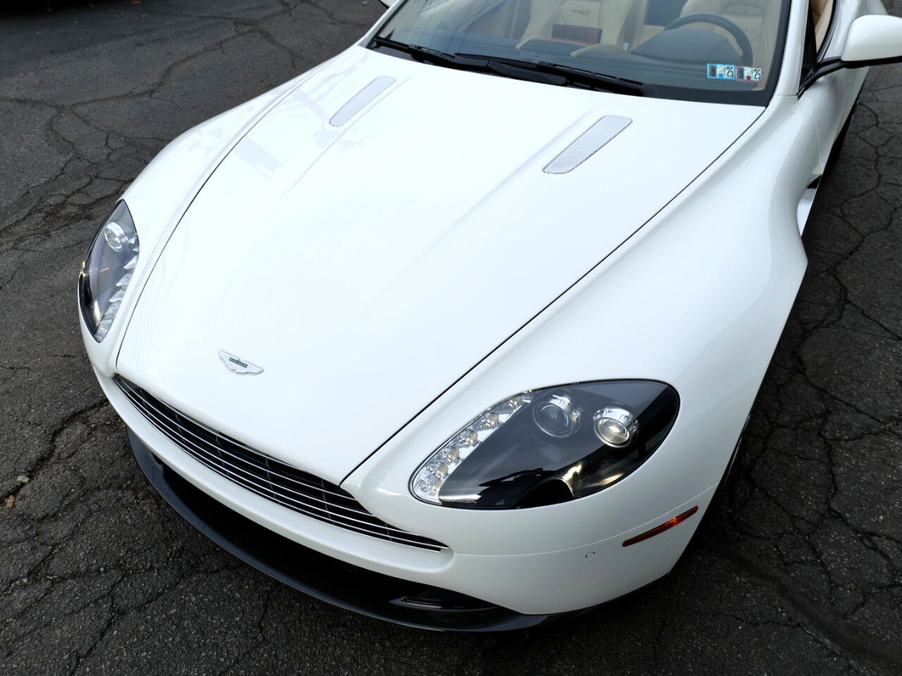 Used 2015 Aston Martin V8 Vantage S image 70