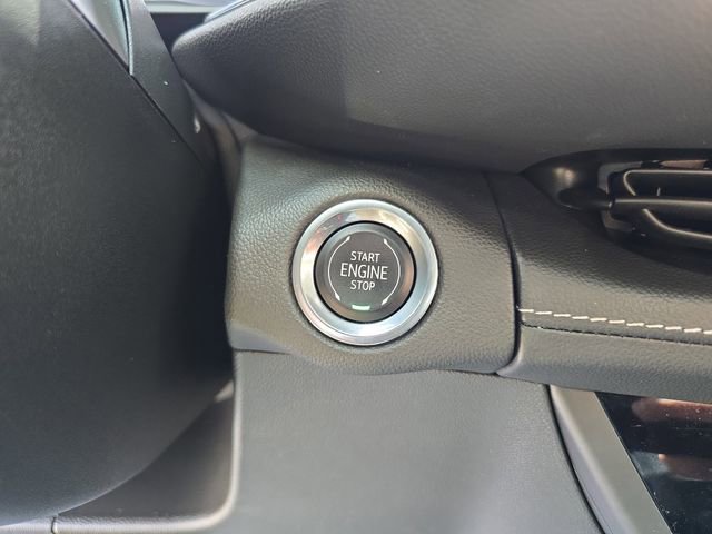 Certified 2022 Buick Envision Preferred FWD image 27