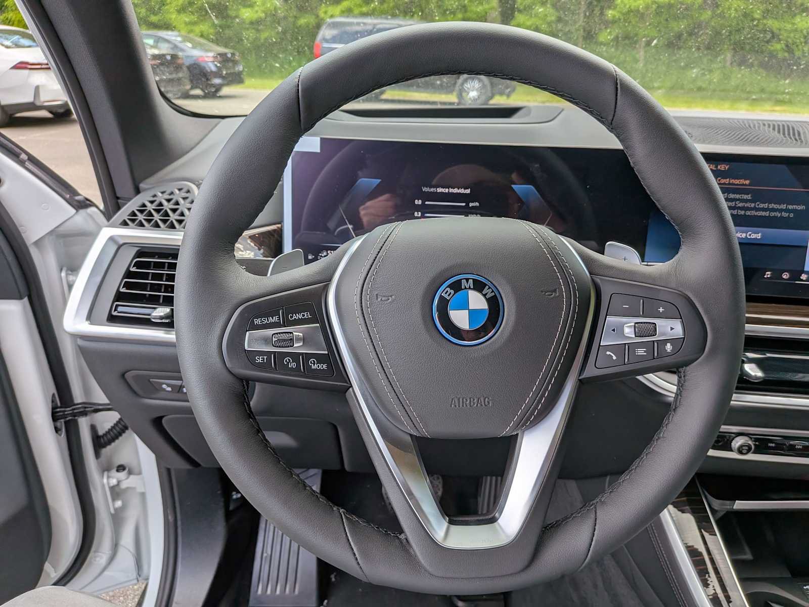 New 2026 BMW X5 xDrive50e w/ Premium Package AWD/4WD image 9