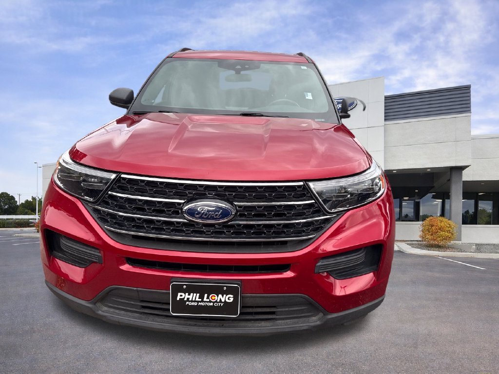 Certified 2020 Ford Explorer XLT RWD image 2