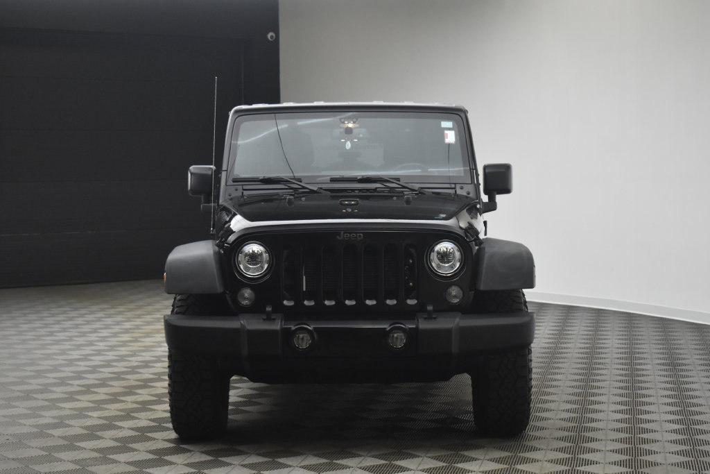 Used 2018 Jeep Wrangler Unlimited Sport AWD/4WD image 16