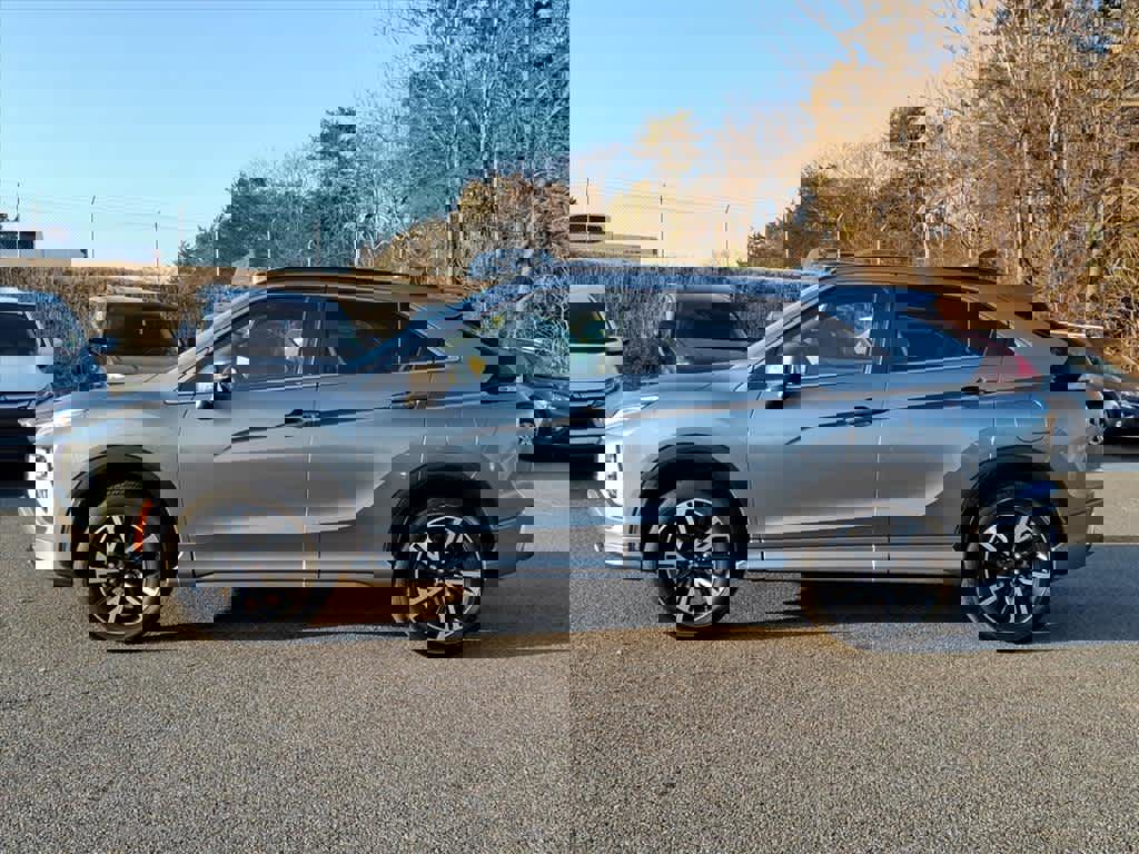 Used 2024 Mitsubishi Eclipse Cross SEL video 2
