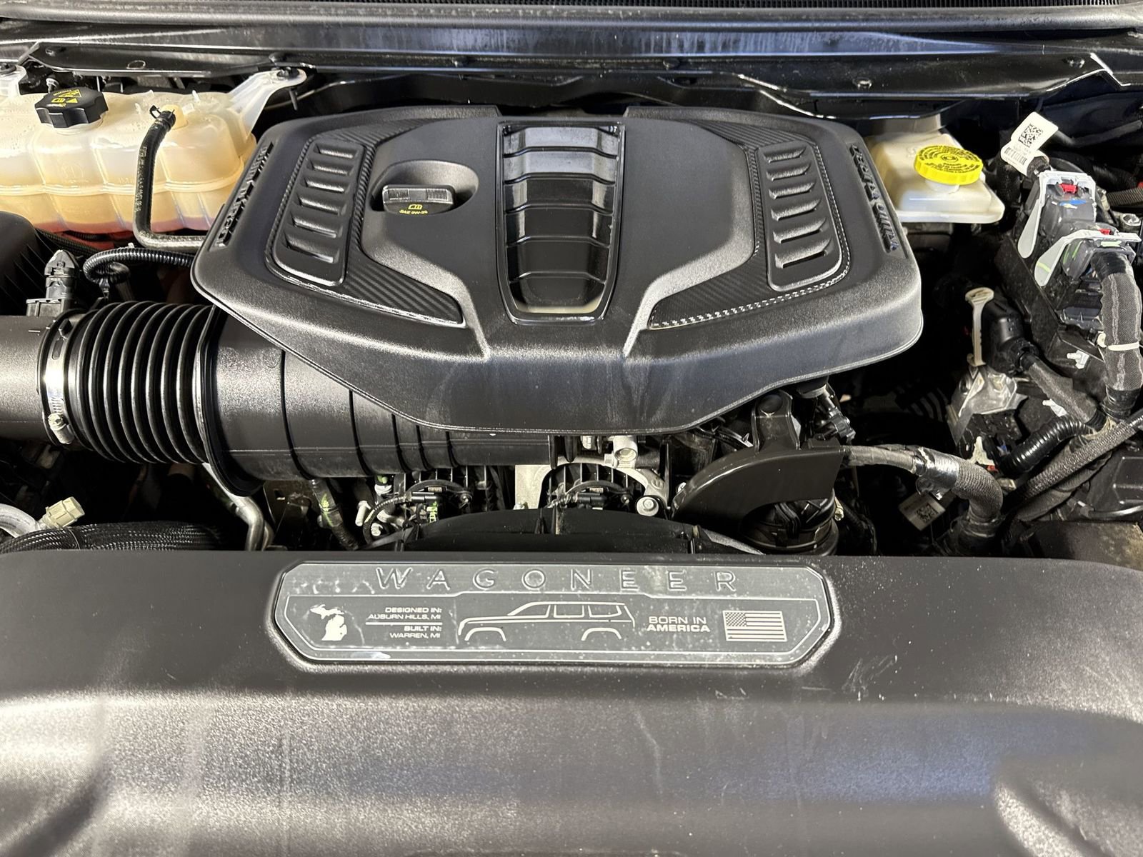 Used 2024 Jeep Wagoneer Series II w/ Flexible Seating Group image 27