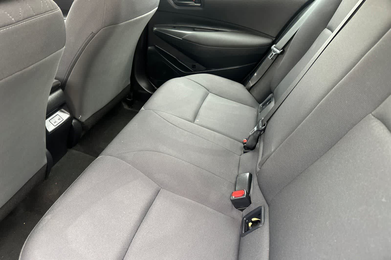 Used 2024 Toyota Corolla LE FWD image 5